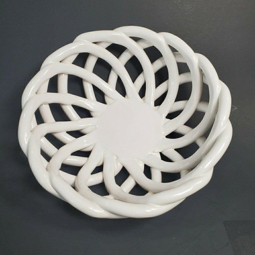 ‎Modern Farmhouse Gorgeous 7"  Braid Bread Basket -